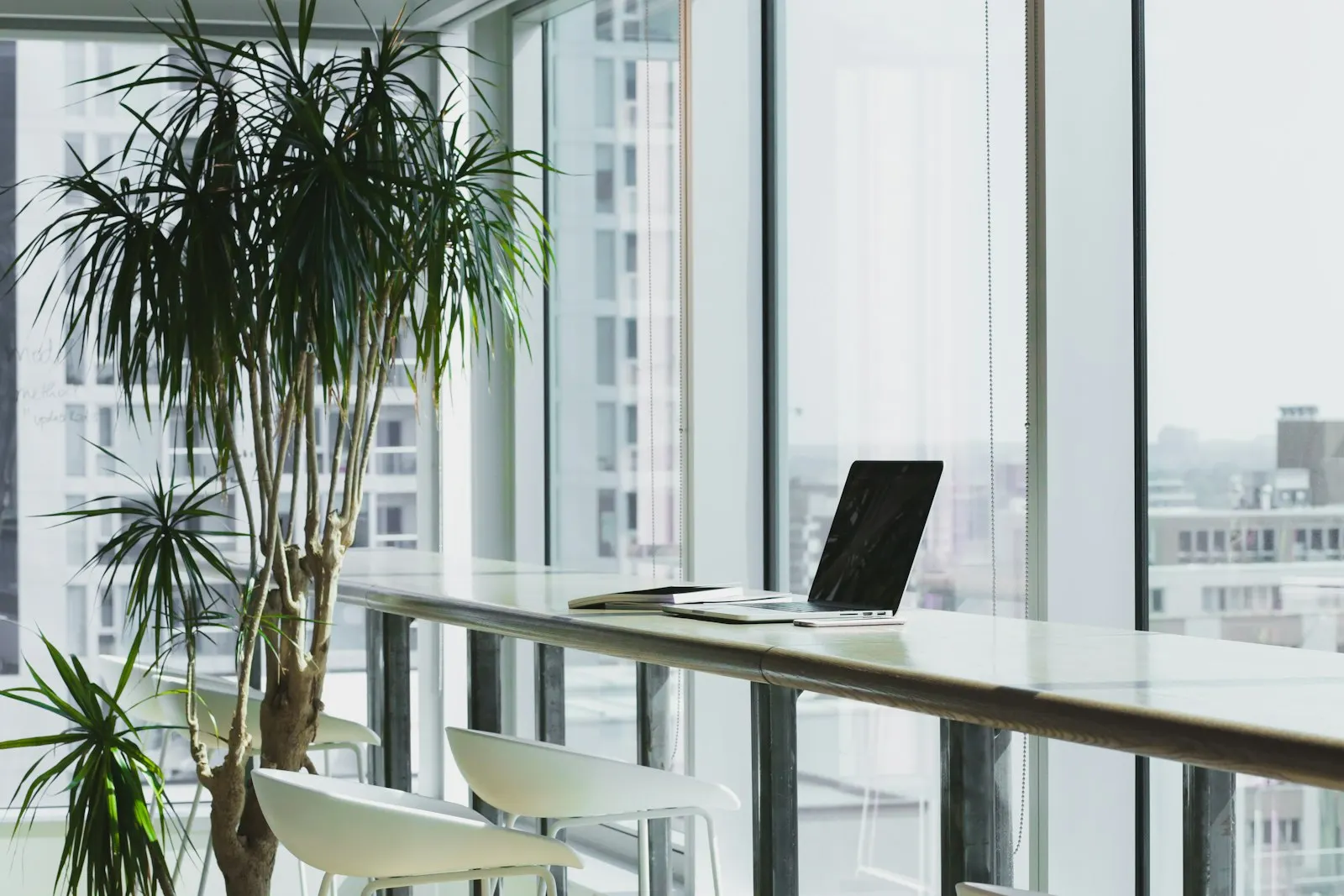 Individual focus alcoves providing deep-work privacy in an open-office environment